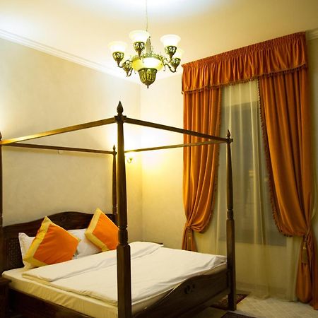 فندق Regal 1880 سِنايا المظهر الخارجي الصورة
