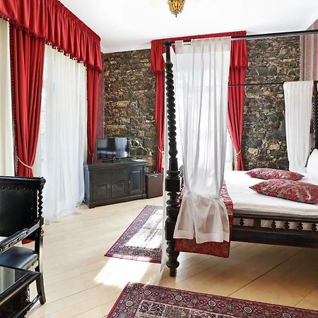 فندق Regal 1880 سِنايا المظهر الخارجي الصورة