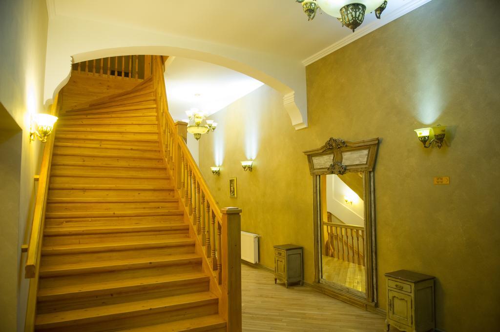 فندق Regal 1880 سِنايا المظهر الخارجي الصورة