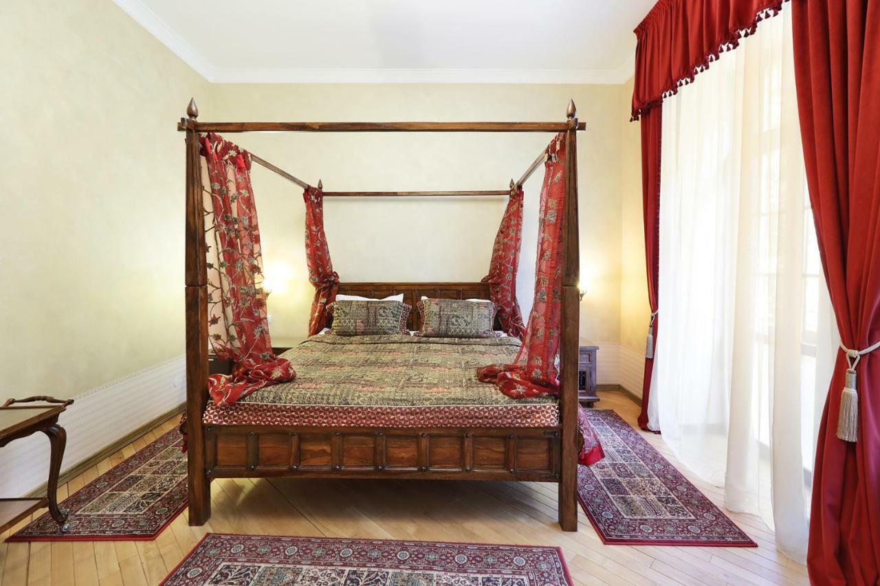فندق Regal 1880 سِنايا المظهر الخارجي الصورة