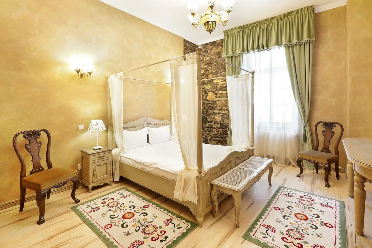 فندق Regal 1880 سِنايا المظهر الخارجي الصورة